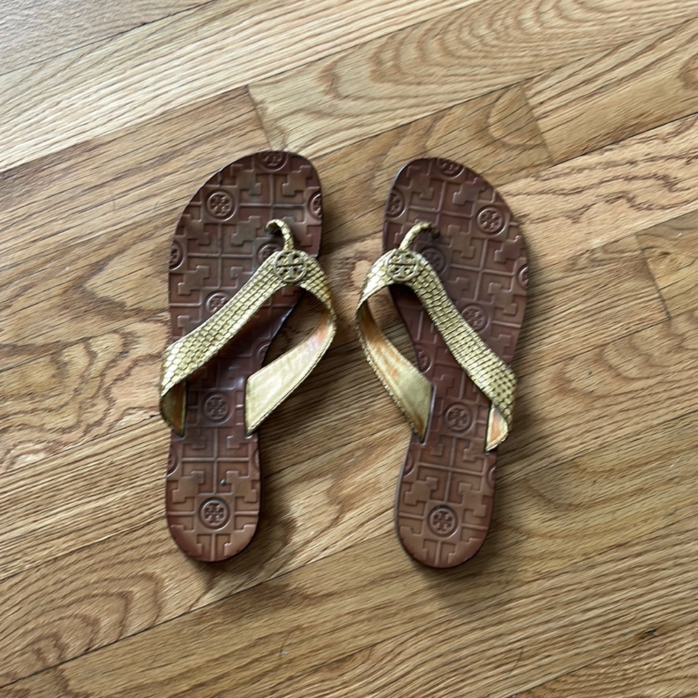 tory burch discontinued flip flops
